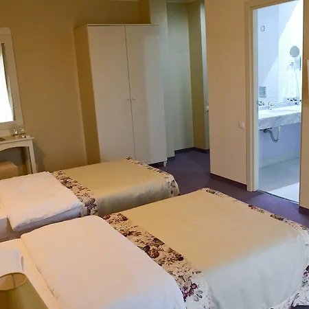 Hotel Parish 2*